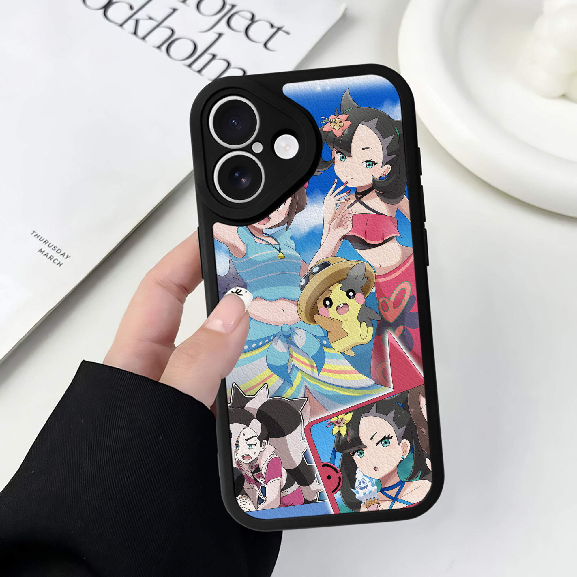 （画像用） ポケットモンスター Pokémon 【iPhone 16シリーズ対応】シリコンスマホケース（レザー調） 材質：シリコン